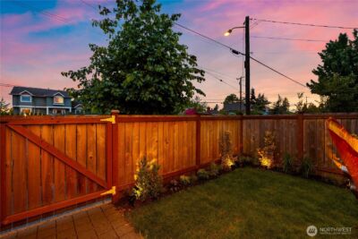 12002 Greenwood Avenue N, Seattle, WA 98133 - Photo 4