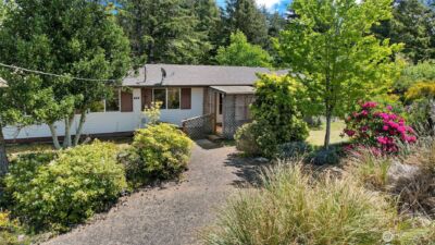 444 Canal Drive SE, Ocean Shores, WA 98569