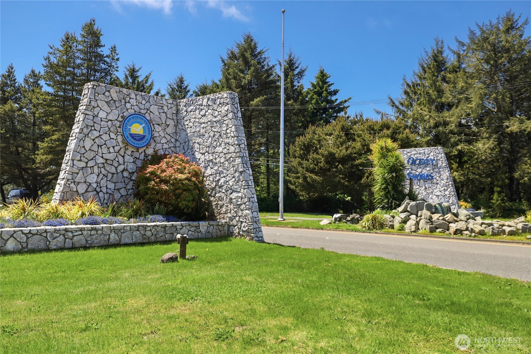 444 Canal Drive SE, Ocean Shores, WA 98569