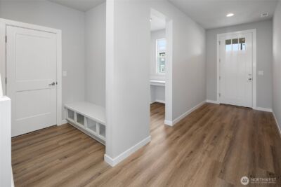 592 SW 97th Street #2, Seattle, WA 98106 - Photo 4