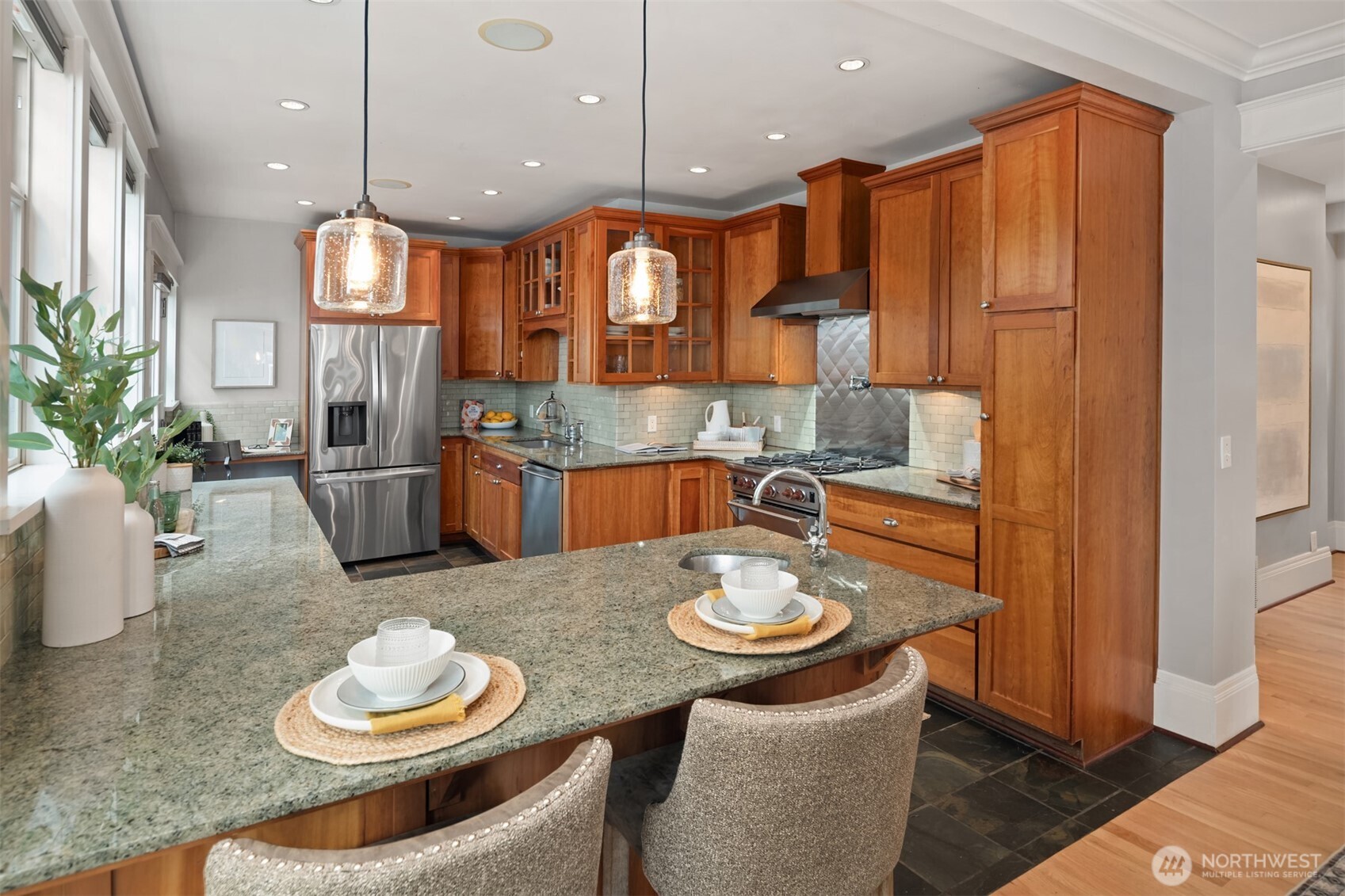159 Blaine Street , Seattle, WA 98109