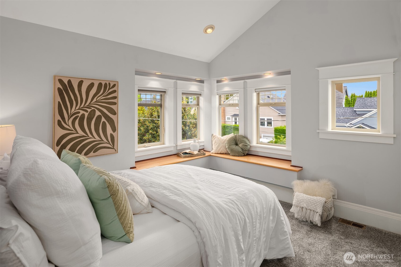 159 Blaine Street , Seattle, WA 98109