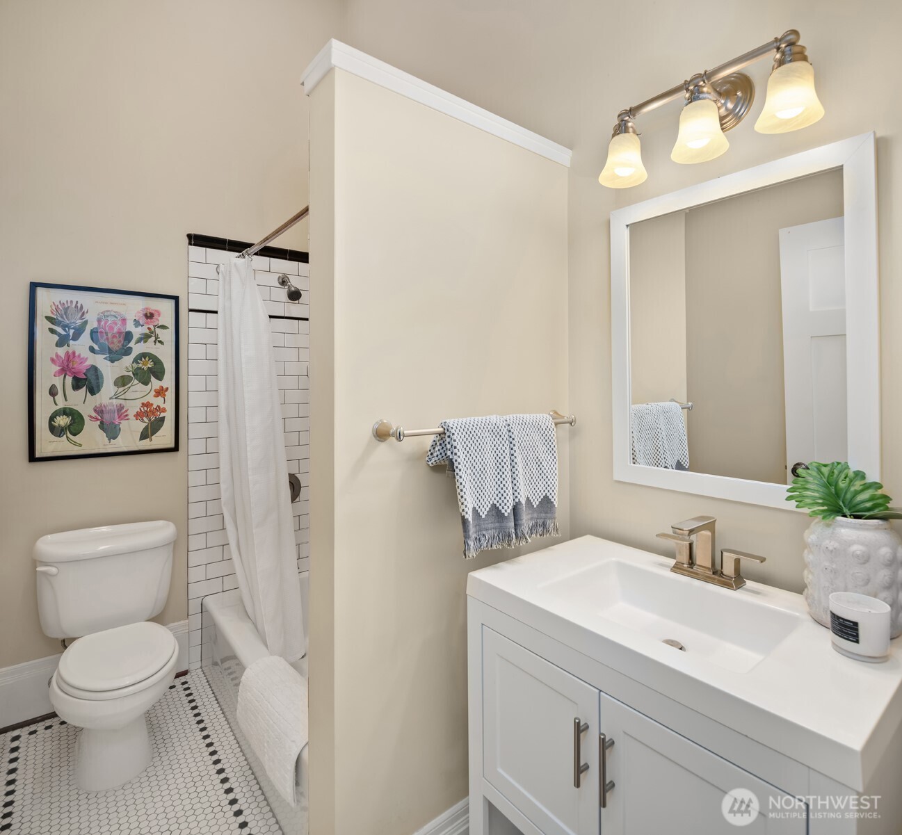 159 Blaine Street , Seattle, WA 98109
