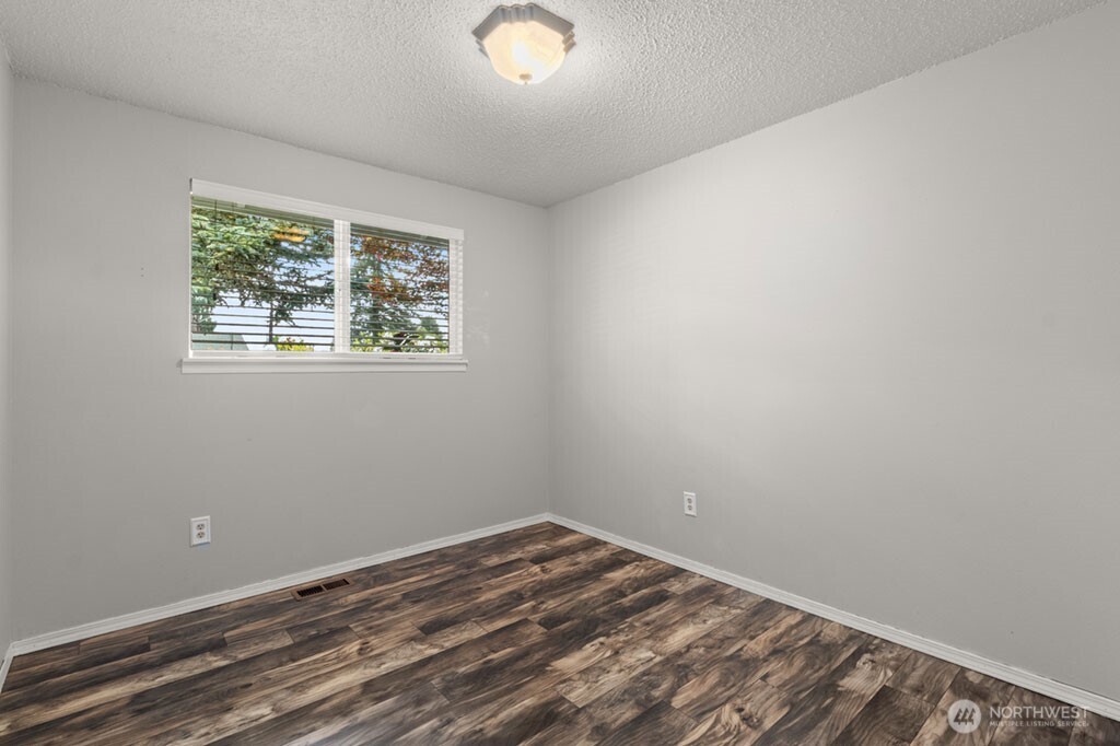 903 9th Avenue SW, Tumwater, WA 98512