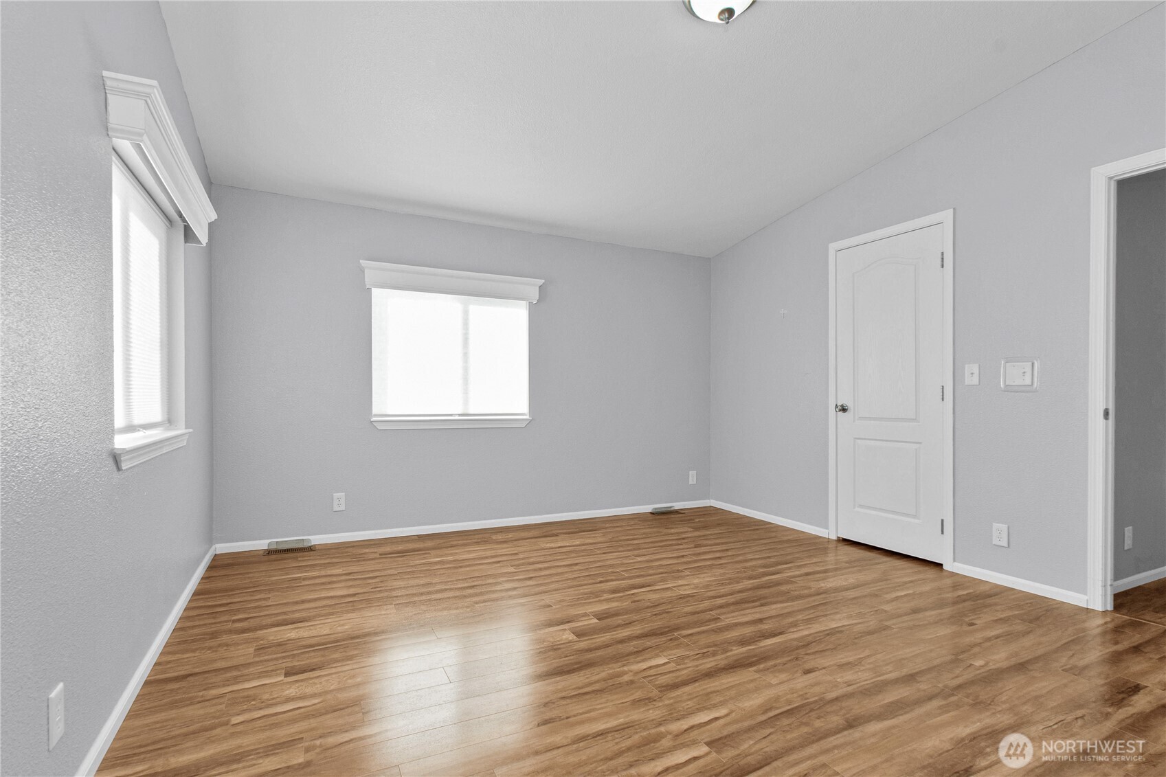 4264 Lakeview Lane SE, Lacey, WA 98503