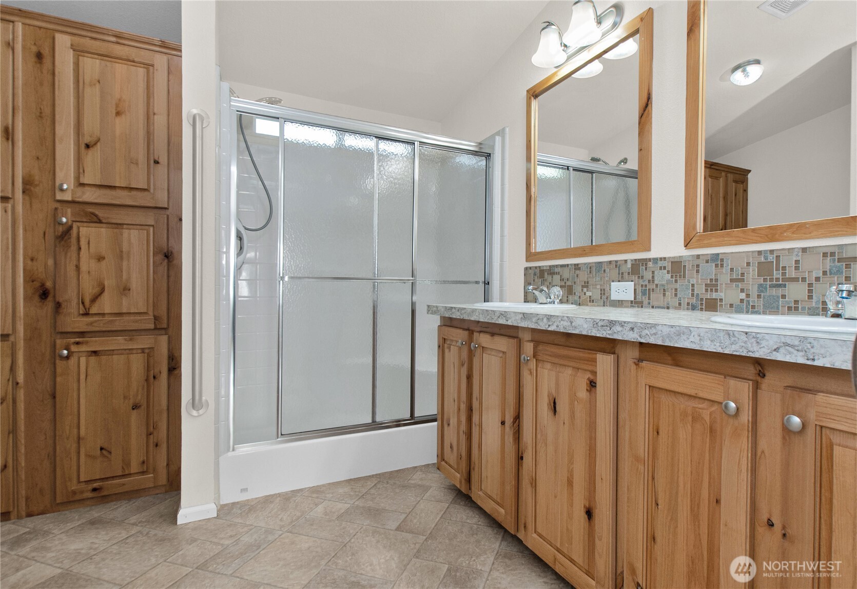 4264 Lakeview Lane SE, Lacey, WA 98503