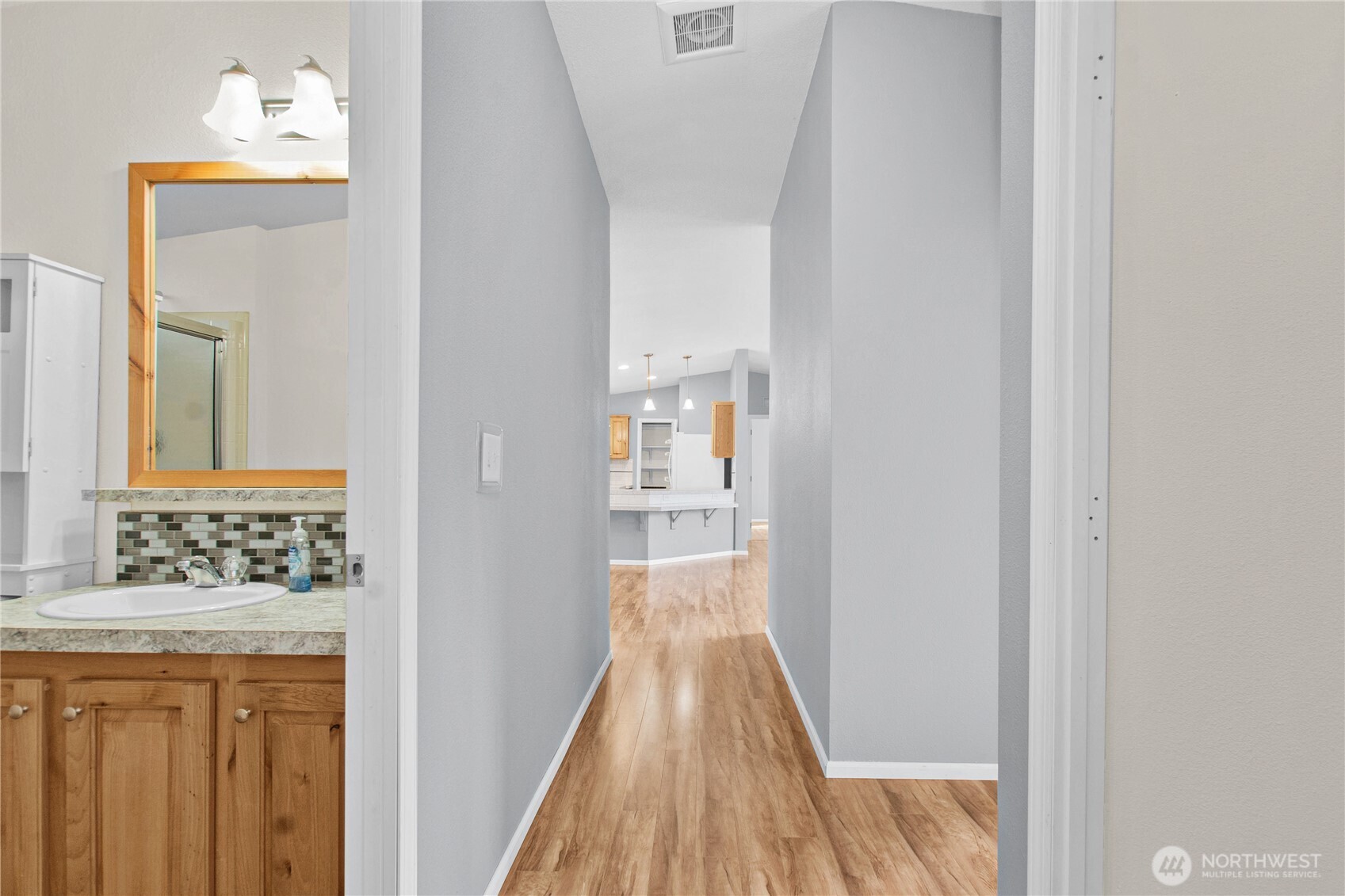 4264 Lakeview Lane SE, Lacey, WA 98503