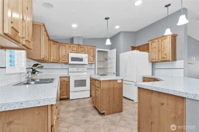 4264 Lakeview Lane SE, Lacey, WA 98503 - Photo 6