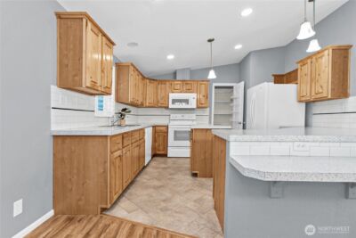 4264 Lakeview Lane SE, Lacey, WA 98503 - Photo 8