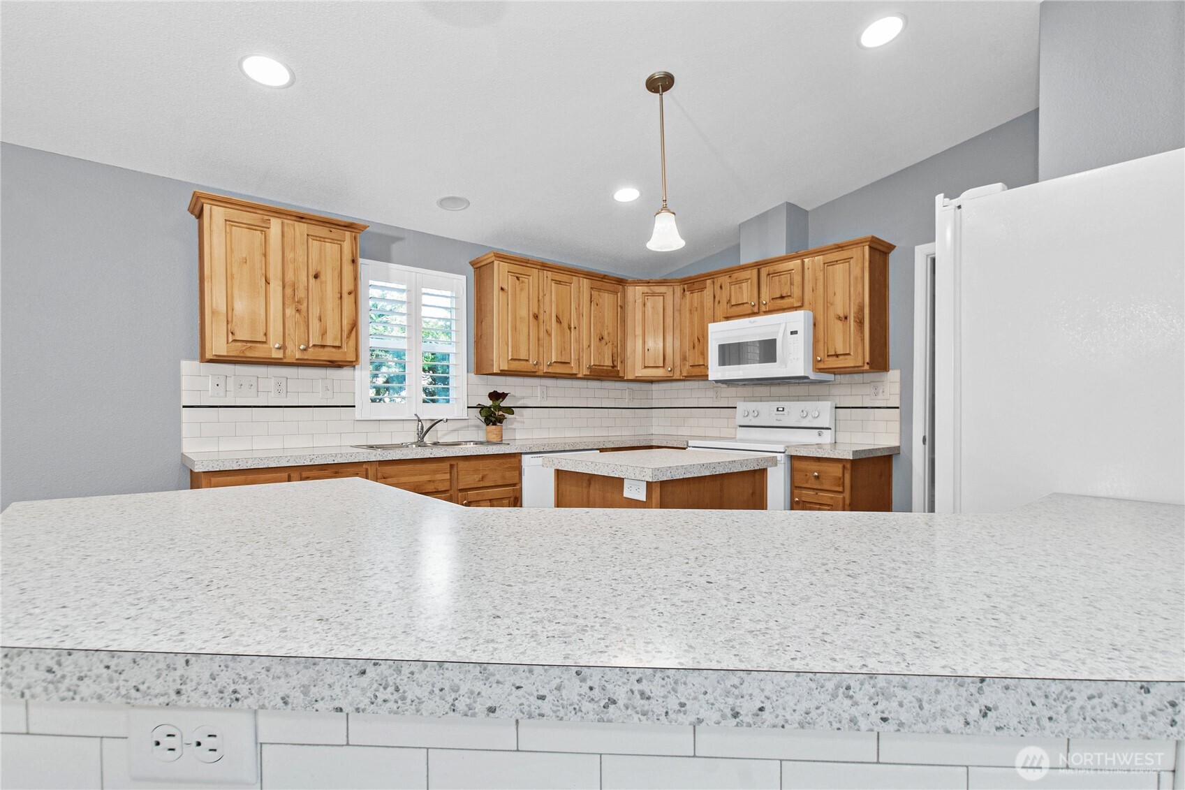 4264 Lakeview Lane SE, Lacey, WA 98503