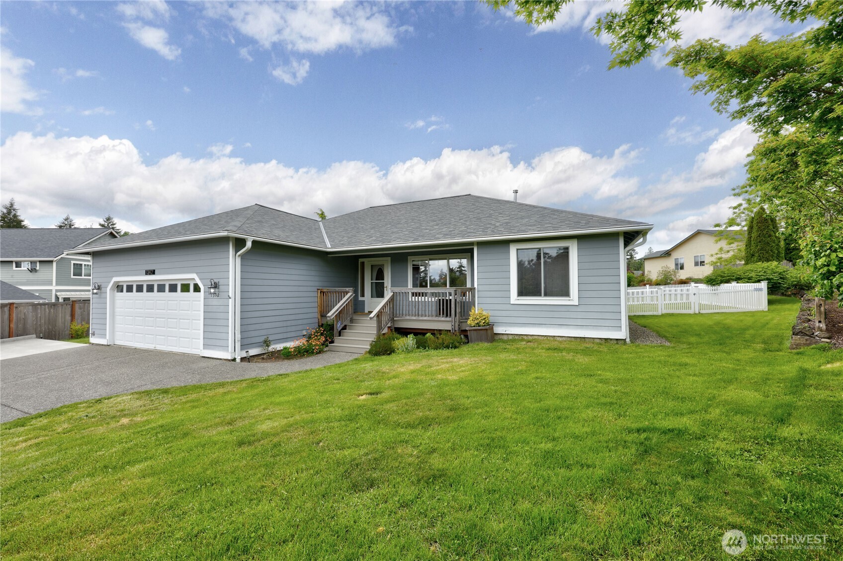 1392 Turquoise Court NE, Poulsbo, WA 98370
