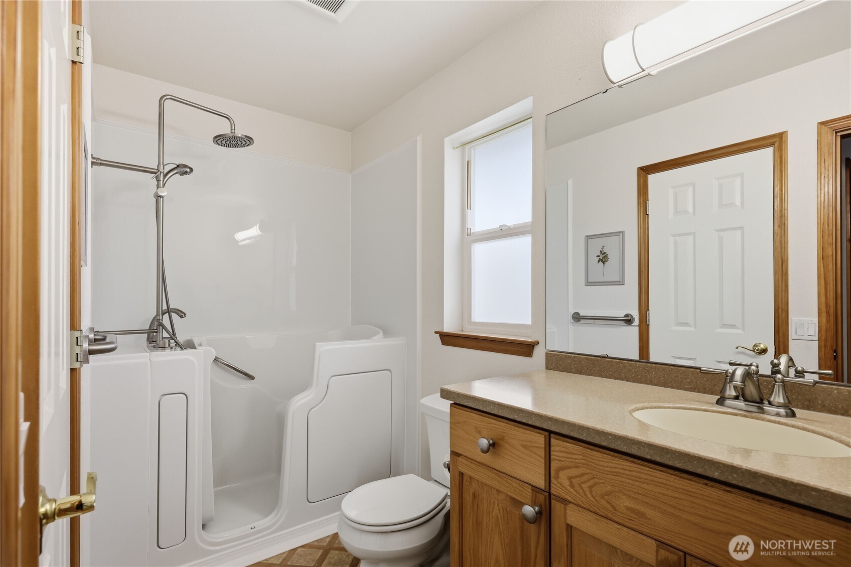 1392 Turquoise Court NE, Poulsbo, WA 98370