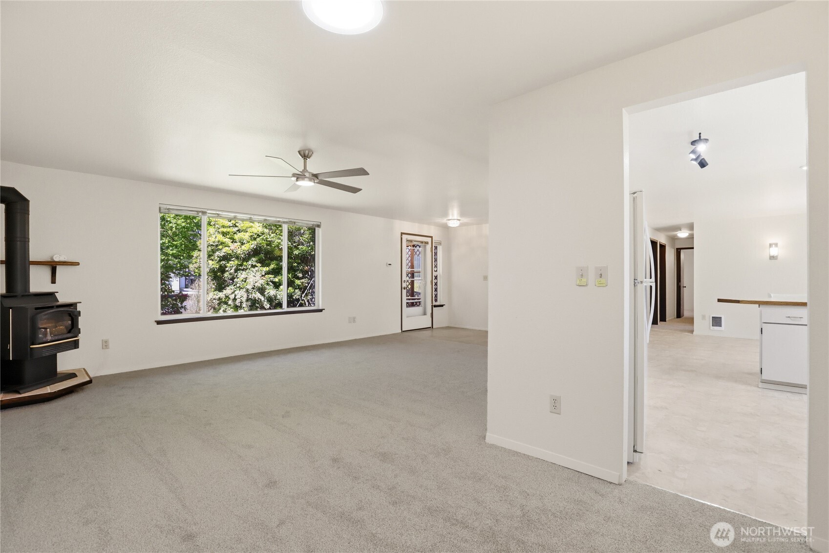 444 Canal Drive SE, Ocean Shores, WA 98569
