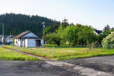 301 S Gold Street , Centralia, WA 98531 - Photo 6