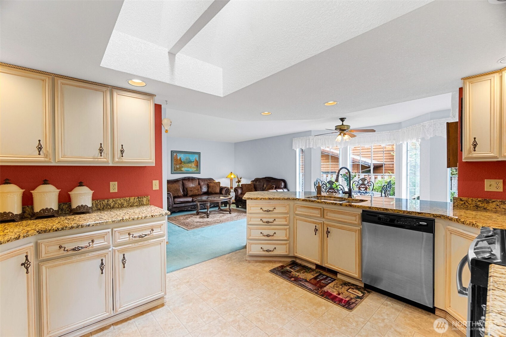 2716 Walnut Loop NW, Olympia, WA 98502