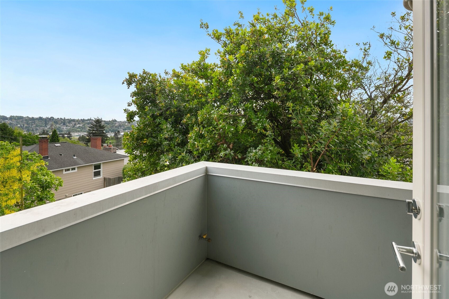 221 NW 50th Street , Seattle, WA 98107