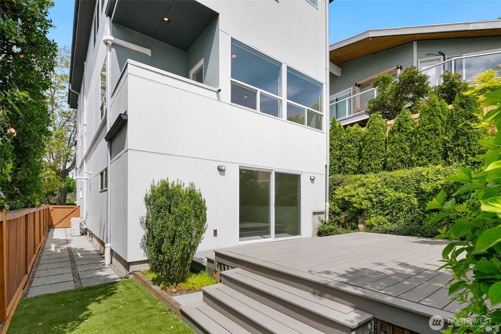 221 NW 50th Street , Seattle, WA 98107