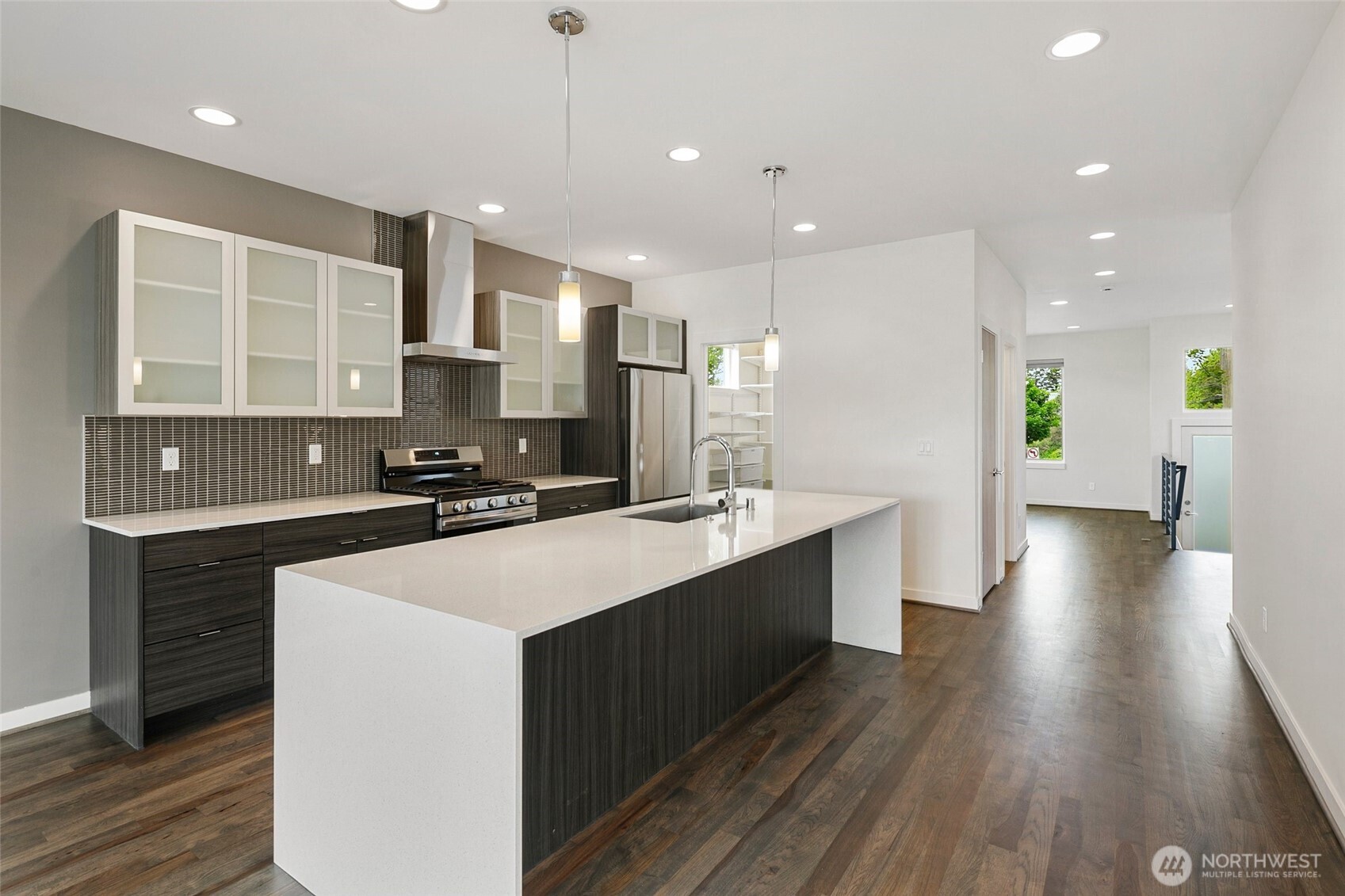 221 NW 50th Street , Seattle, WA 98107