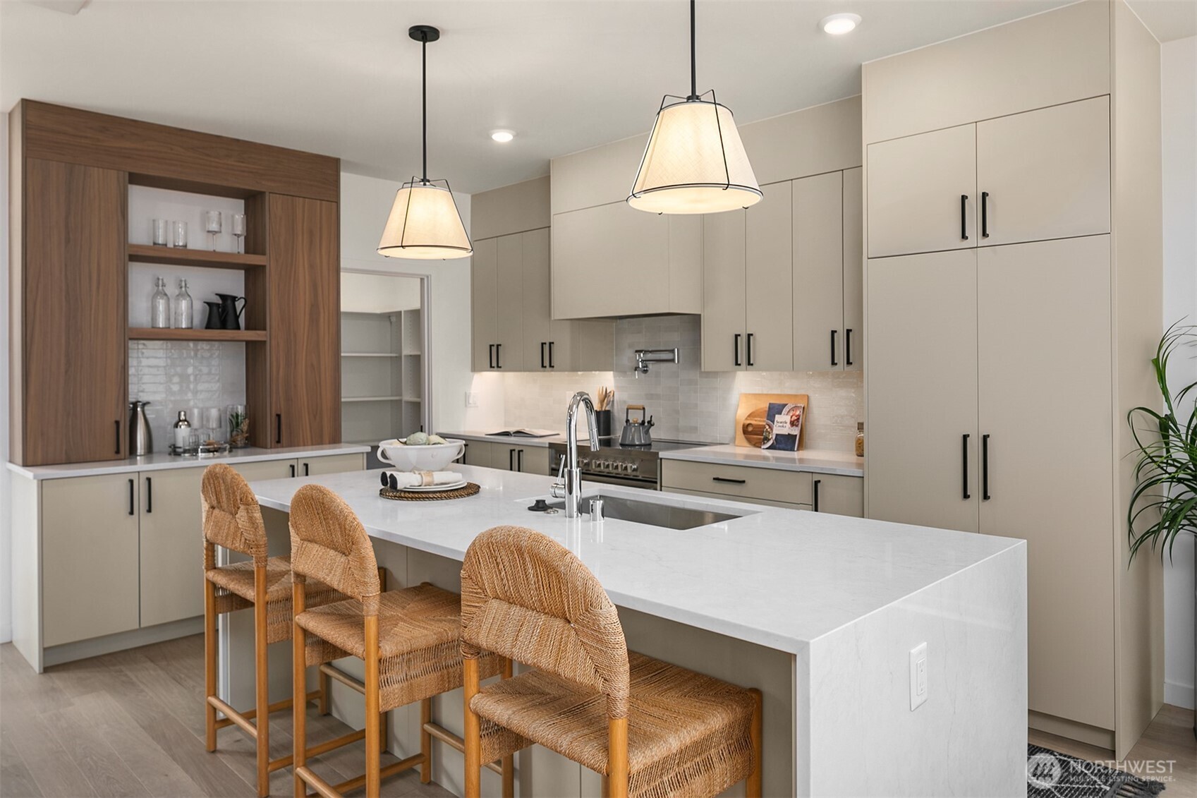 2030 NE 123rd Street , Seattle, WA 98125
