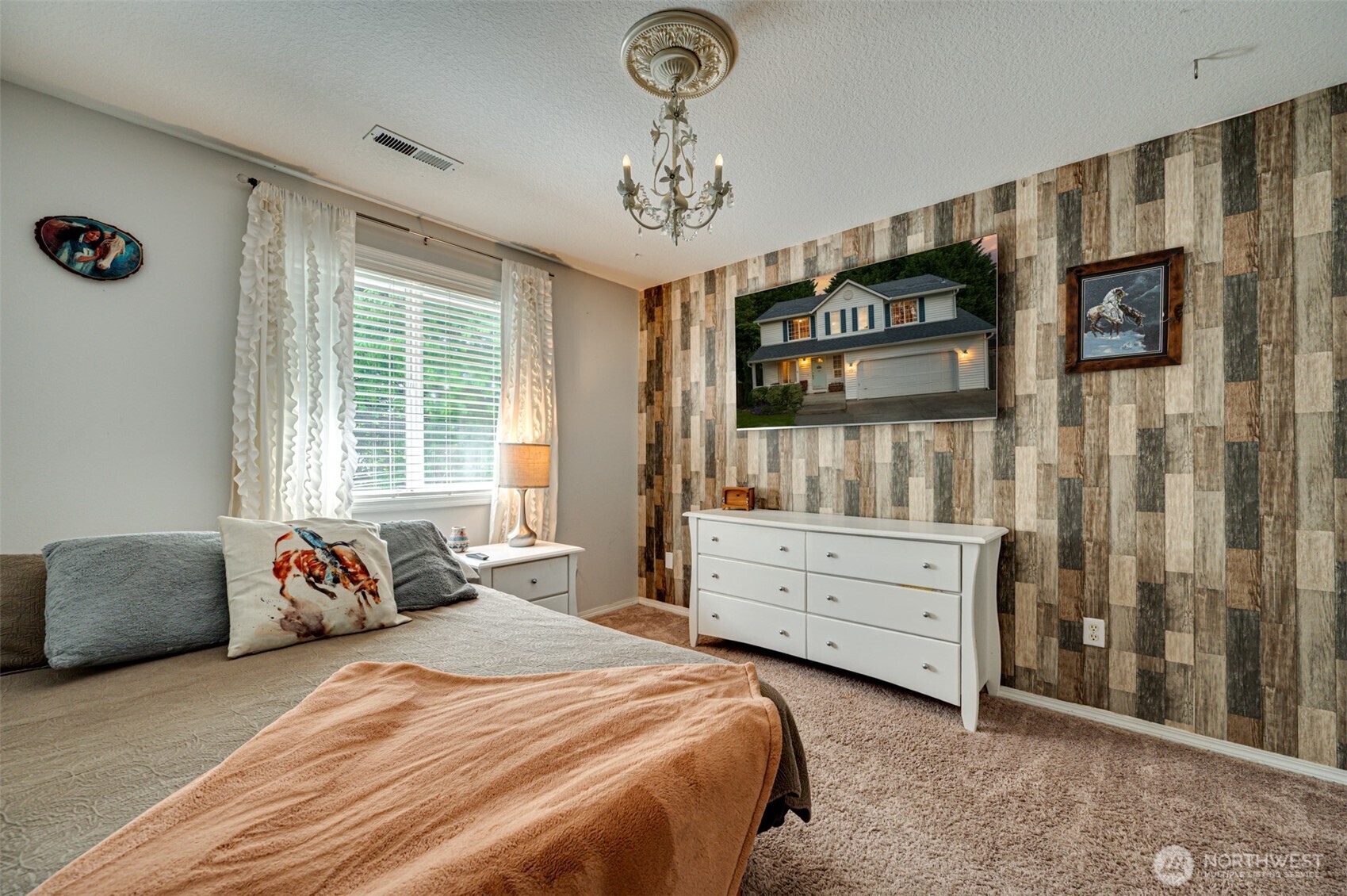 302 Pine Street , Woodland, WA 98674
