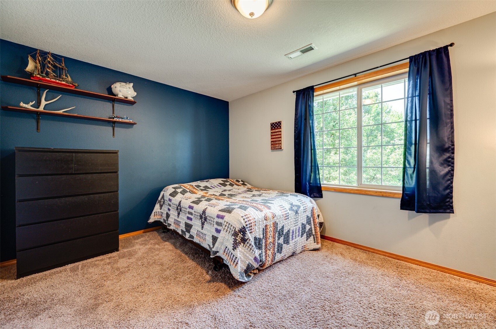 302 Pine Street , Woodland, WA 98674