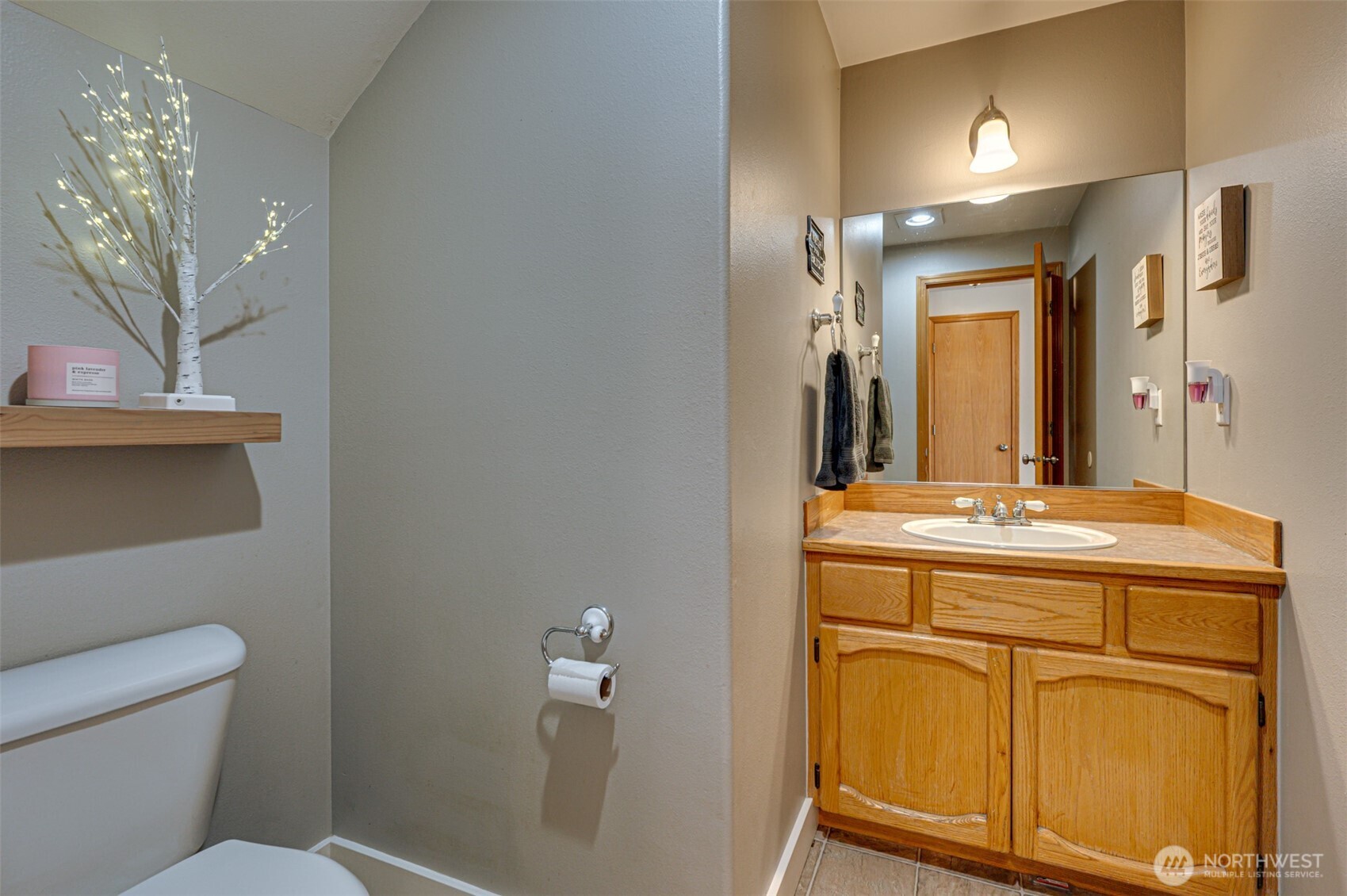 302 Pine Street , Woodland, WA 98674