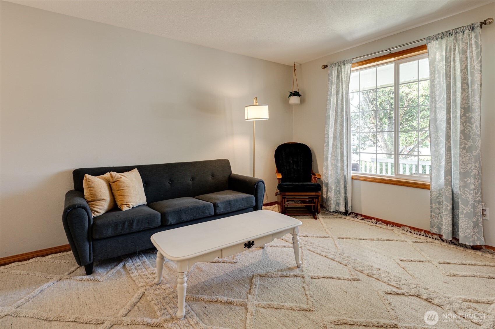 302 Pine Street , Woodland, WA 98674