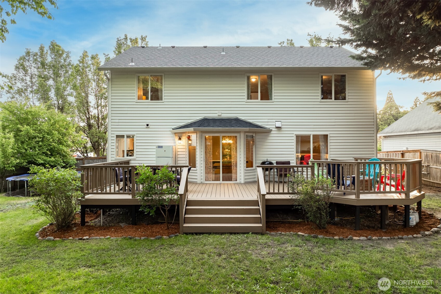 302 Pine Street , Woodland, WA 98674