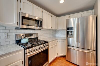 302 Pine Street , Woodland, WA 98674 - Photo 6