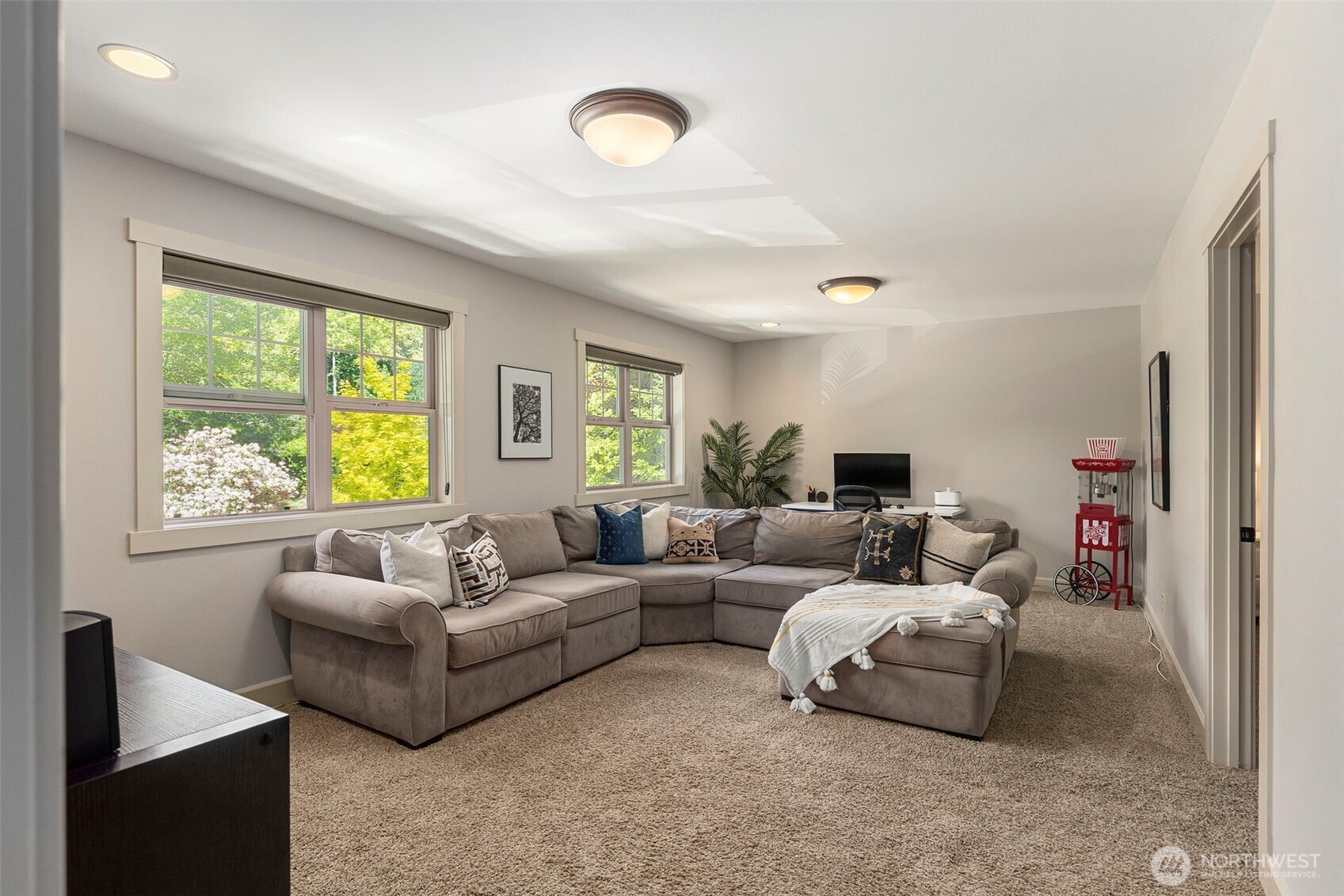 4810 Rose Avenue NE, Bainbridge Island, WA 98110