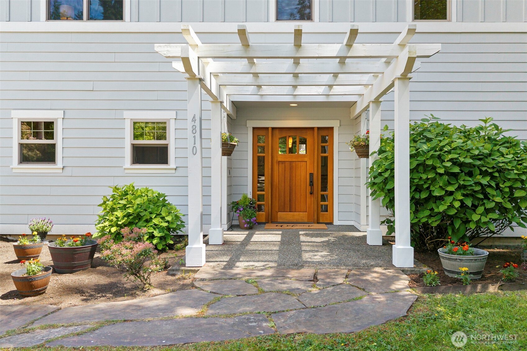 4810 Rose Avenue NE, Bainbridge Island, WA 98110