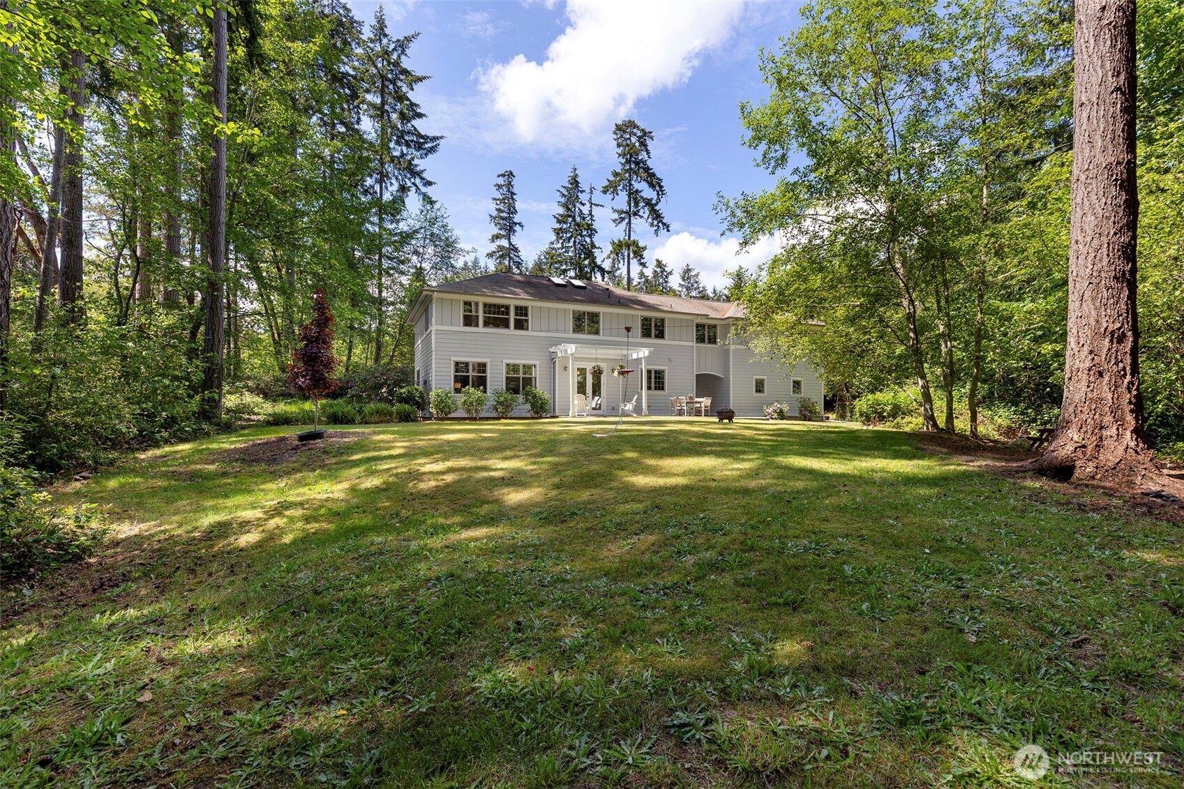 4810 Rose Avenue NE, Bainbridge Island, WA 98110