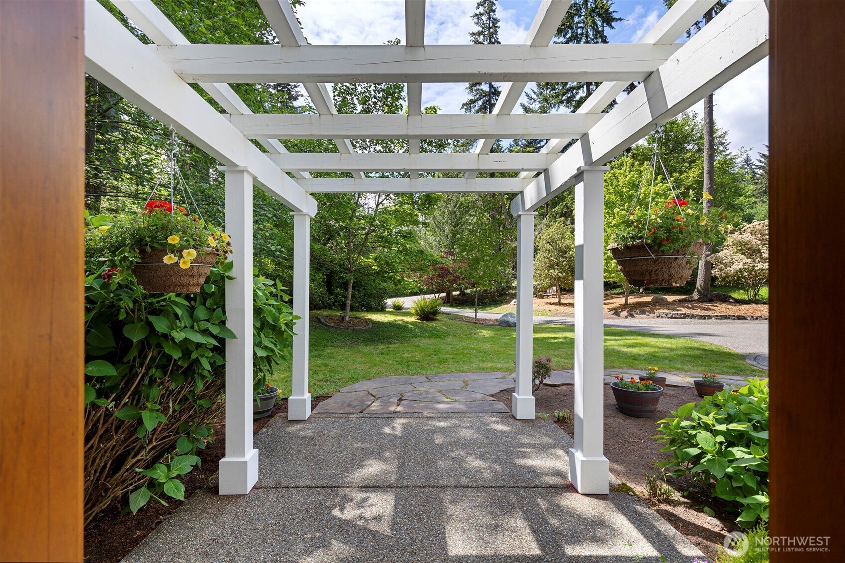 4810 Rose Avenue NE, Bainbridge Island, WA 98110