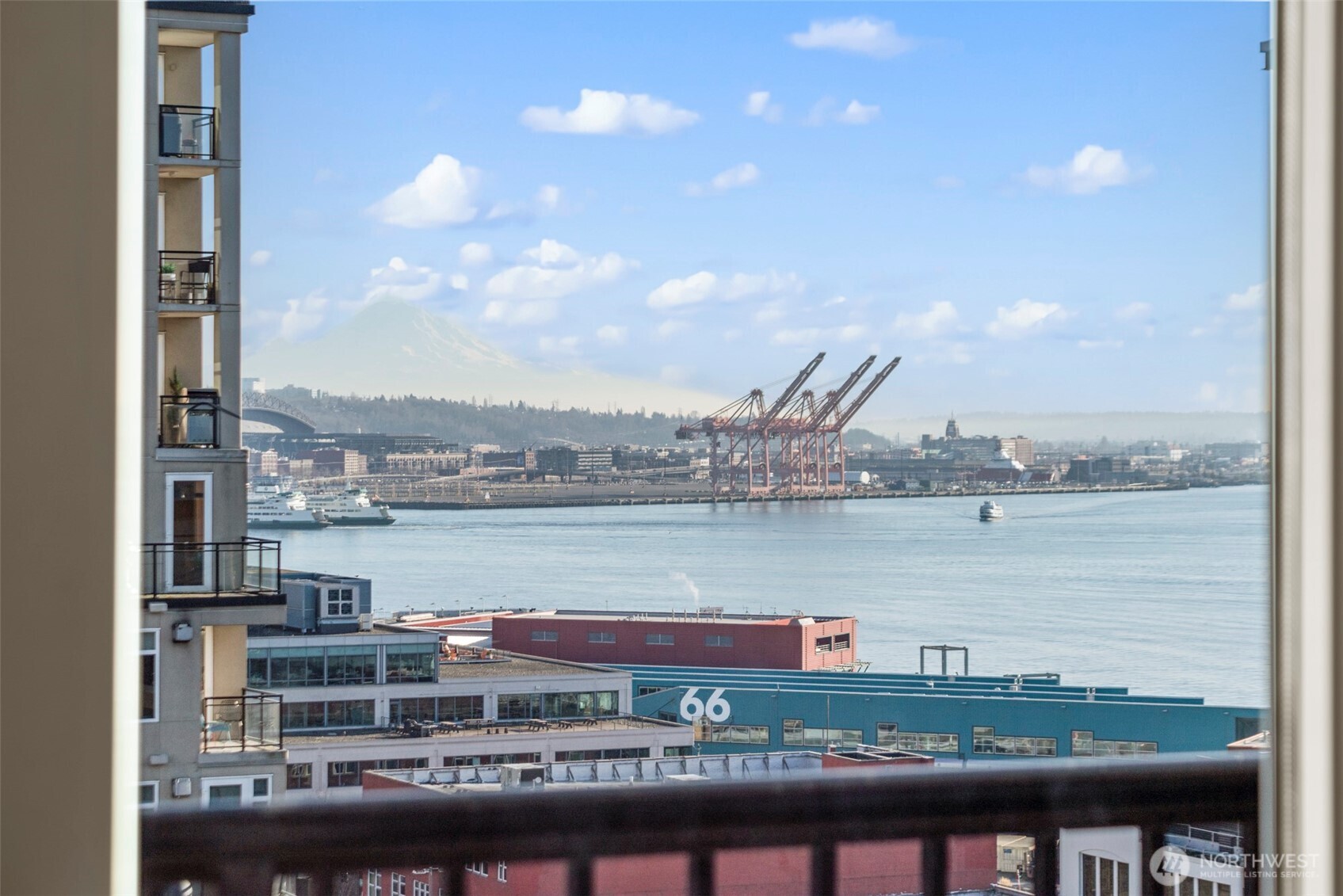 2717 Western Avenue #1018, Seattle, WA 98121