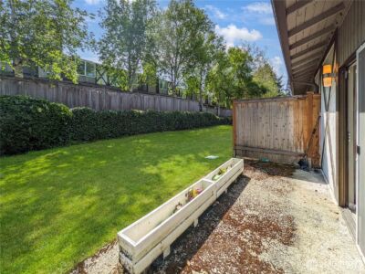 317 SW 112th Street #303, Seattle, WA 98146 - Photo 18