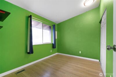 317 SW 112th Street #303, Seattle, WA 98146 - Photo 9