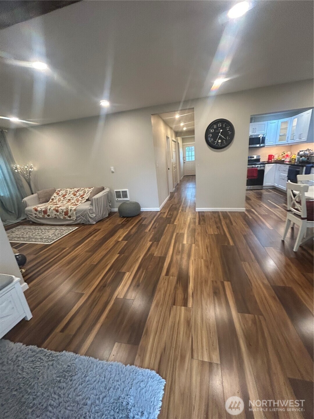 4636 S Othello , Seattle, WA 98118