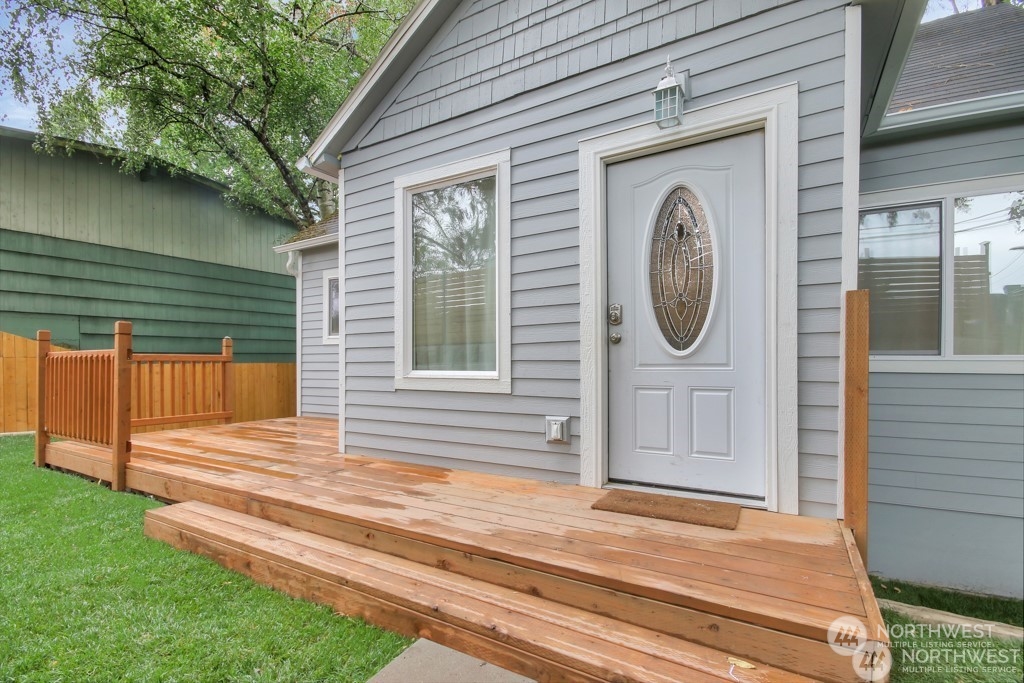 4636 S Othello , Seattle, WA 98118
