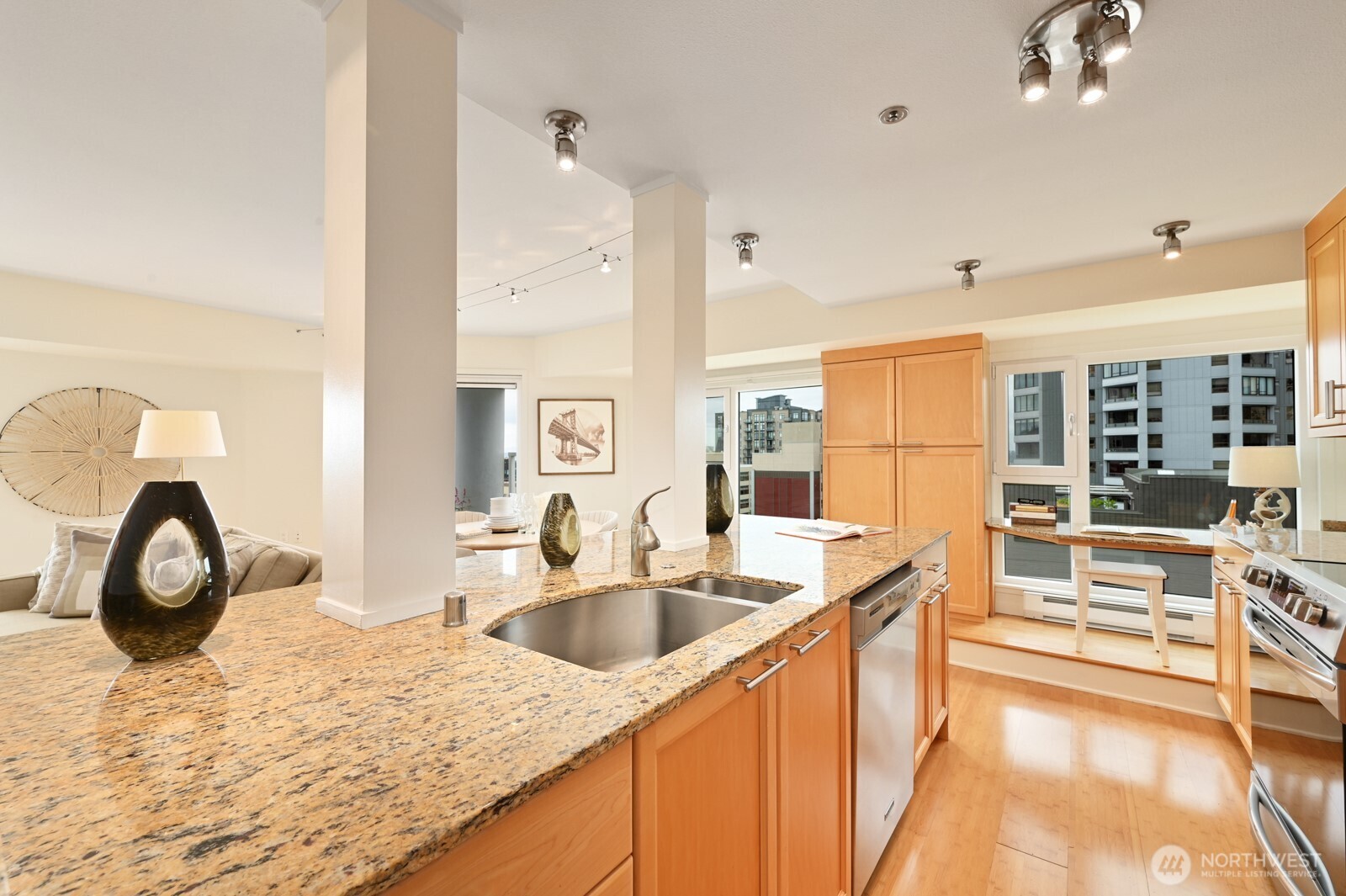 121 Vine Street #703, Seattle, WA 98121