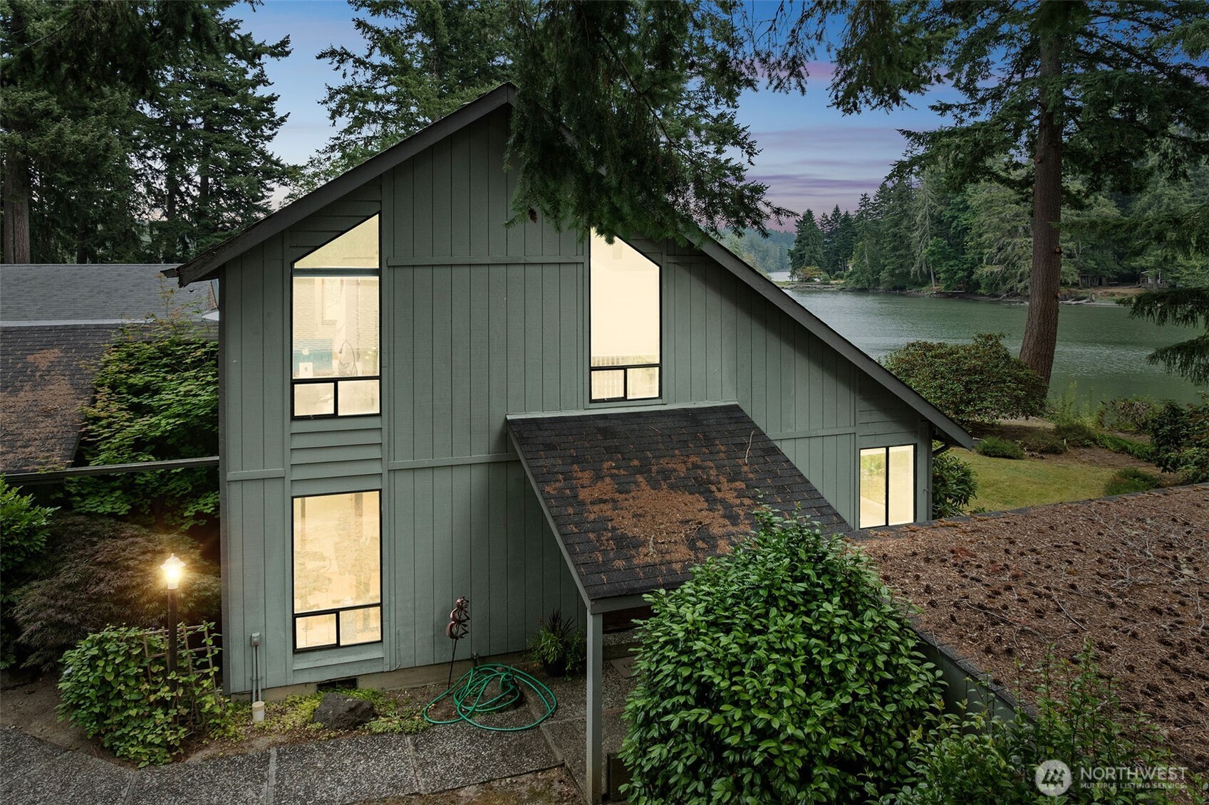 5730 Garden Lane NW, Olympia, WA 98502