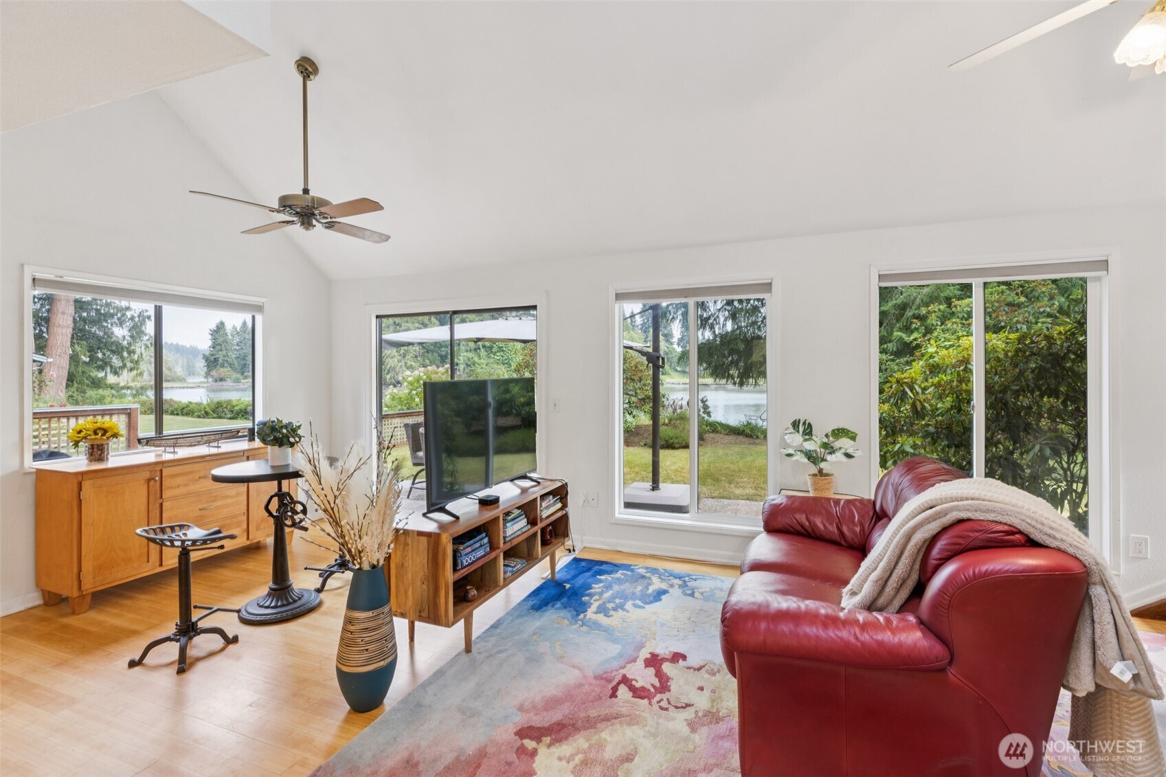 5730 Garden Lane NW, Olympia, WA 98502