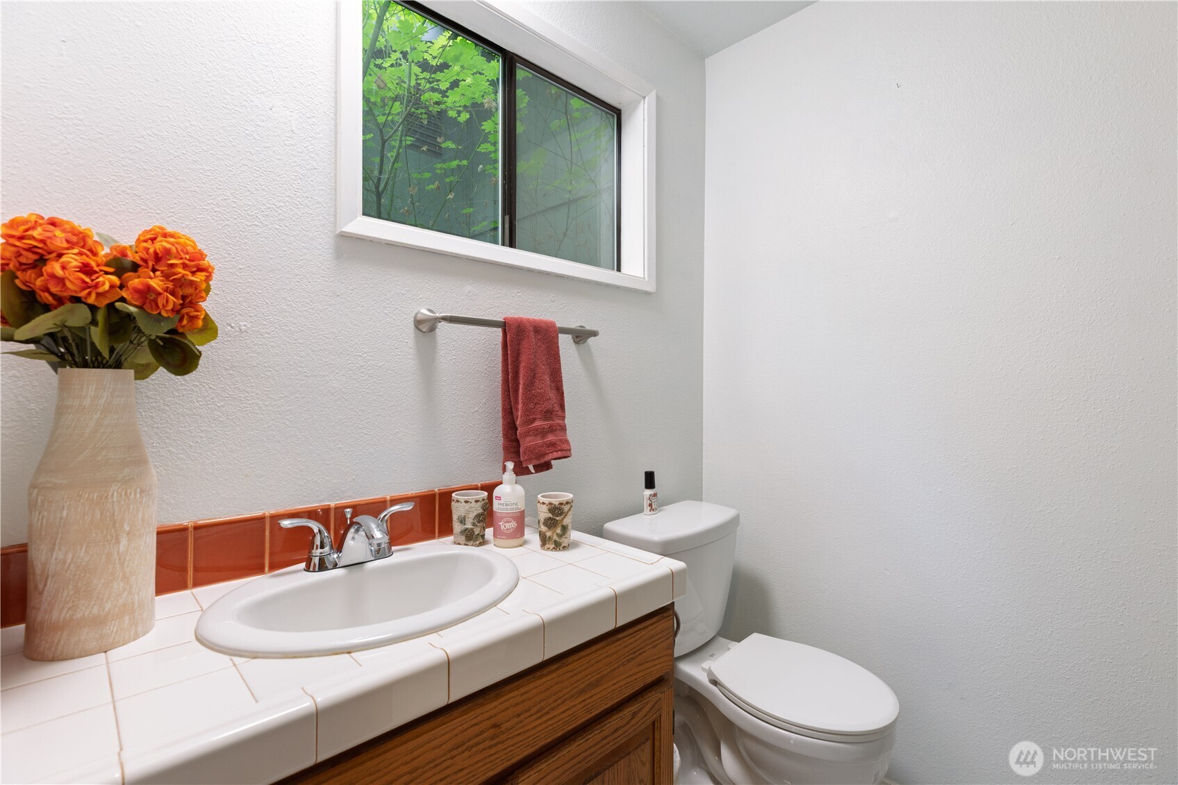 5730 Garden Lane NW, Olympia, WA 98502