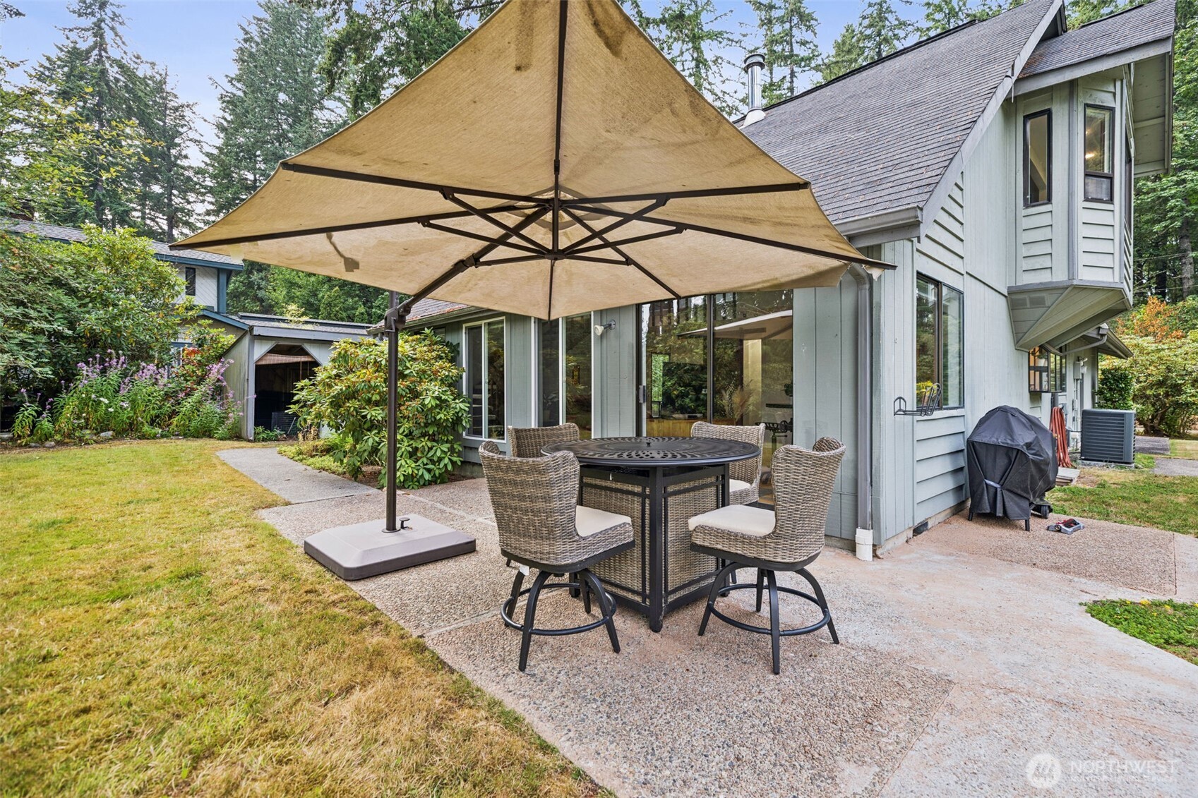 5730 Garden Lane NW, Olympia, WA 98502