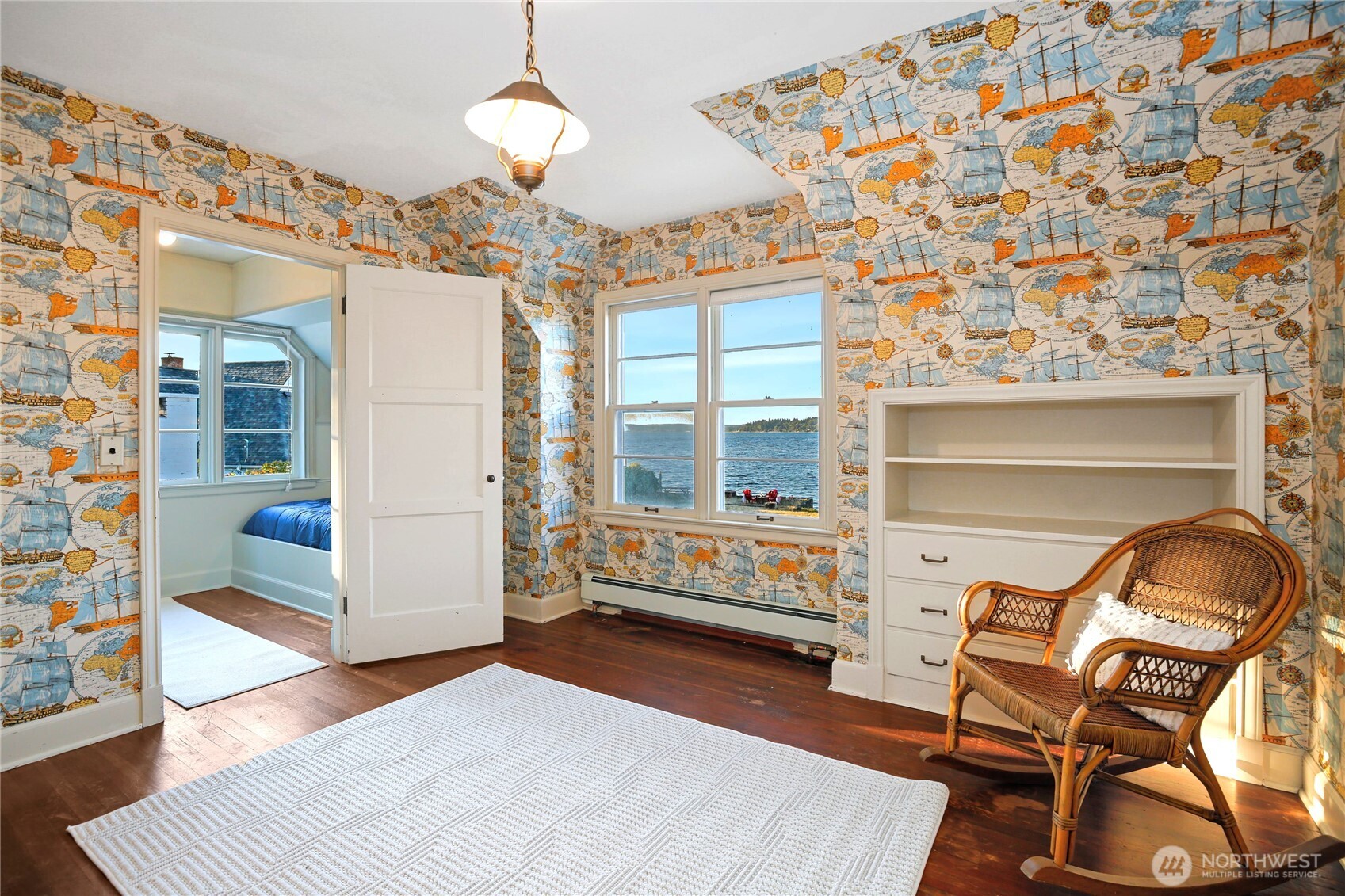3026 Marine Drive , Bremerton, WA 98312