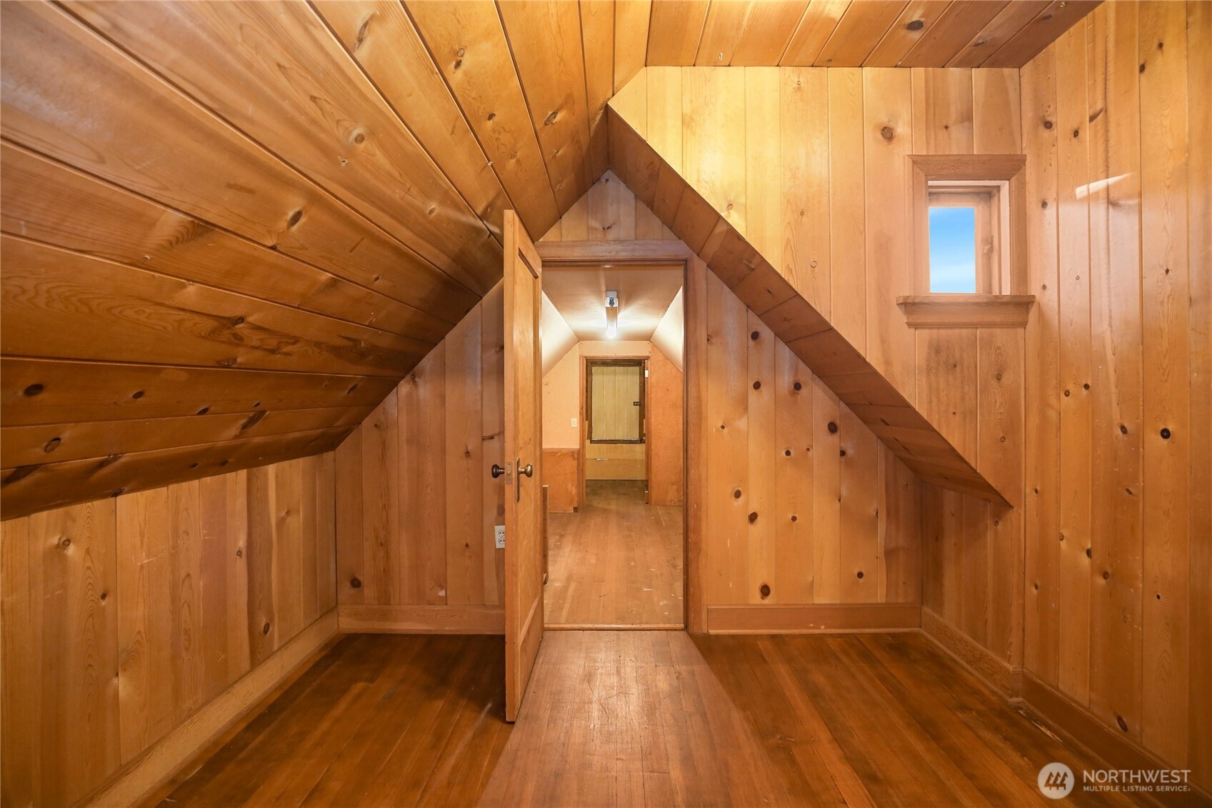 3026 Marine Drive , Bremerton, WA 98312