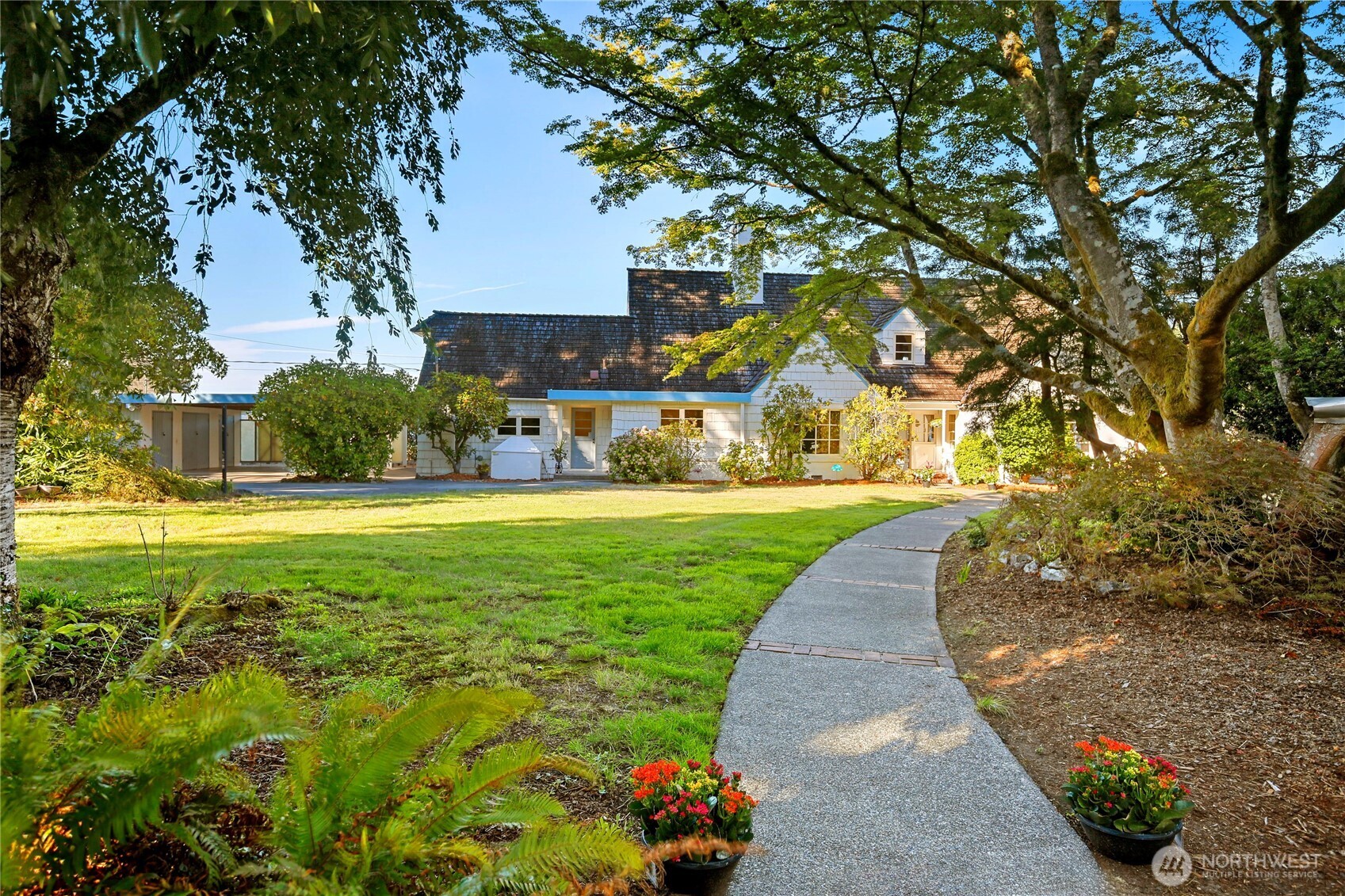 3026 Marine Drive , Bremerton, WA 98312
