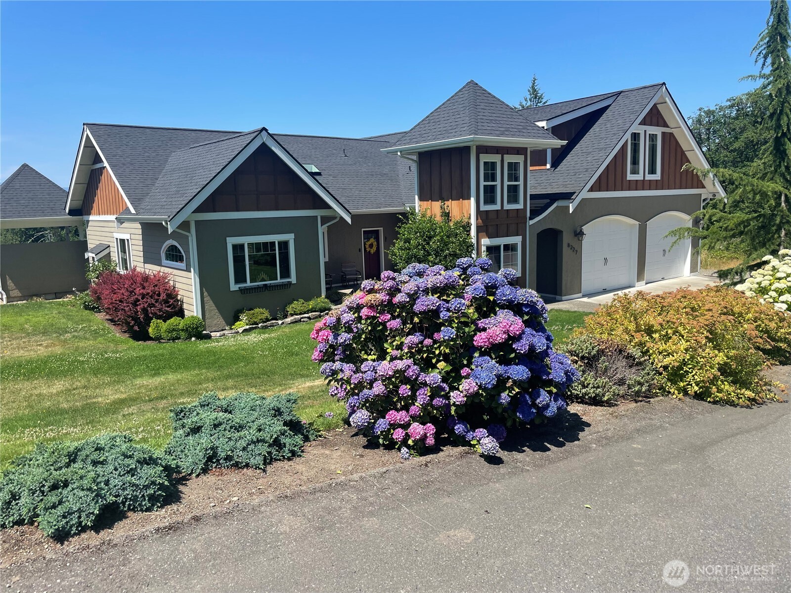 8259 Kaster Drive NE, Bremerton, WA 98311