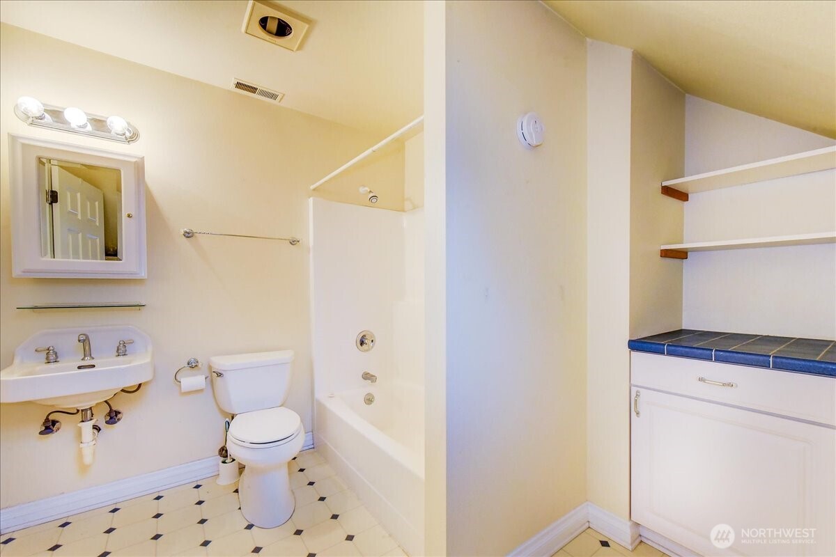 1313 Washington Street , Sumner, WA 98390