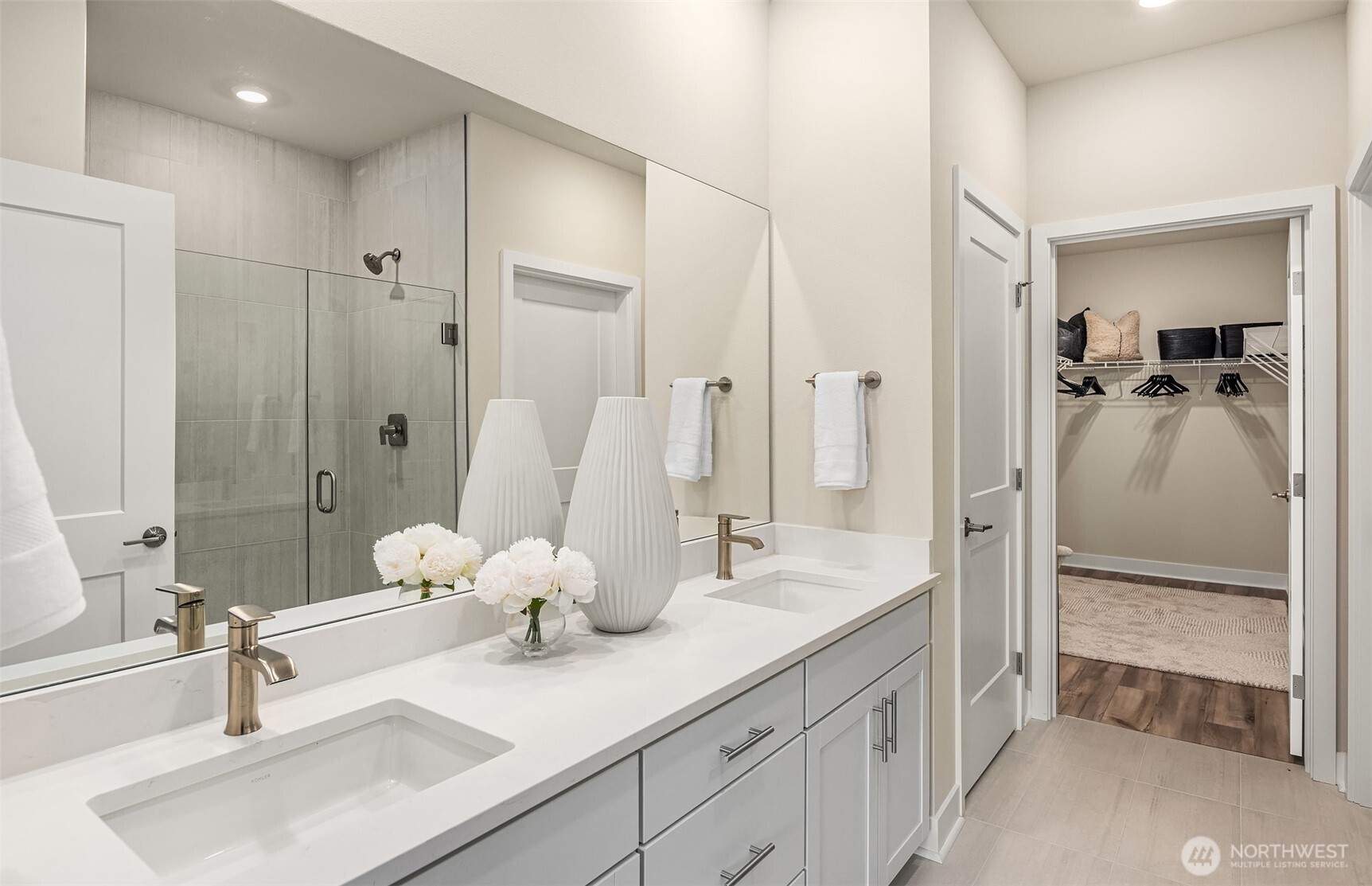 6949 NE 184th Lane #405, Kenmore, WA 98028