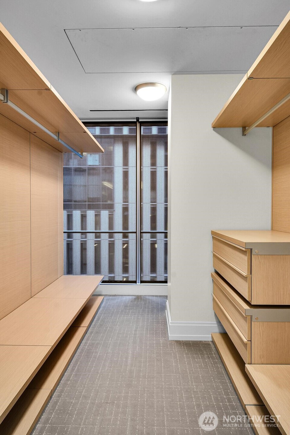 99 Union Street #1205, Seattle, WA 98101